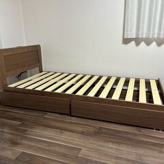 ★在庫処分特価★★店頭販売優先★  収納、コンセント付き　シングルベッド　フレームの画像