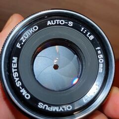 曇りのない極上品〜新品級 OLYMPUS OM-SYSTEM F.ZUIKO AUTO-S 50mm F1.8の画像