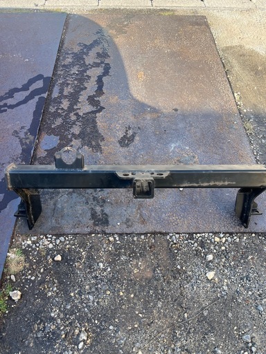 ハイエース　ヒッチメンバー