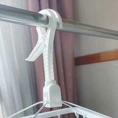 ワイヤー角型洗濯ハンガー 32ピンチの画像