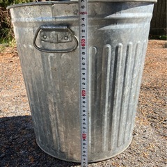 持ち手付き鉄製ヴィンテージダストボックスの画像