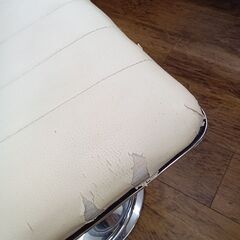 ★リユースのサカイ水戸店★カウンターチェアホワイトH×D×Wクリーニング済みMT6492の画像