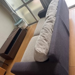 ３人掛けソファー千円‼️の画像