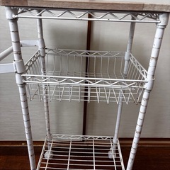 収納家具ワゴンの画像