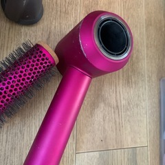 ダイソン　ヘアドライヤーセットの画像