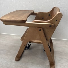 テーブル付き ベビーチェアの画像