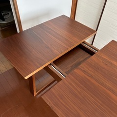 伸ばせる机　の画像