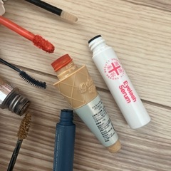 中古 化粧品などの画像
