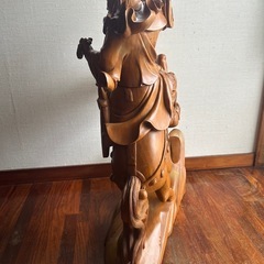 三国志.関羽.開運グッズ.樟木彫刻、の画像
