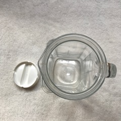ガラス製中古美品ピッチャー　1L
の画像