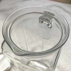 ガラス製中古美品ピッチャー　1L
の画像