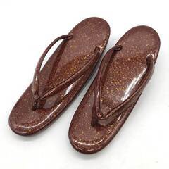 ss8086　キンワシ印 和装小物 2点セット 草履＆鞄 ブラウン×ゴールド エナメル 渋め 茶×金箔 金鷲印 ハンドバッグ クラッチバッグ ぞうり 成人式 結婚式 華やか 高級感 女性用 和服 着物用 草履バッグセット 中古の画像