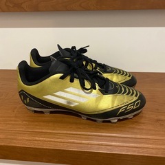 アディダス キッズ メッシ 21.5cmの画像