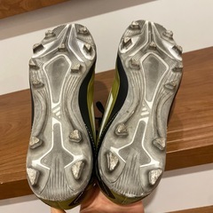 アディダス キッズ メッシ 21.5cmの画像