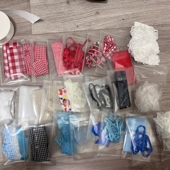 ハンドメイド資材（生地、リボン、ファスナーなど）の画像