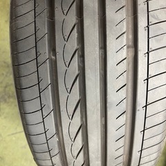 ヨコハマ
タイヤの画像