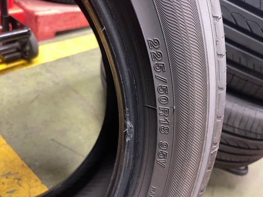 ヨコハマ
タイヤ