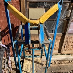 クレーン、ユニックの籠と支柱
の画像