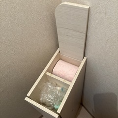 【受け渡し決定 】トイレ用品収納の画像