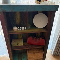 ビーカンパニー　アンティーク調　木製棚の画像