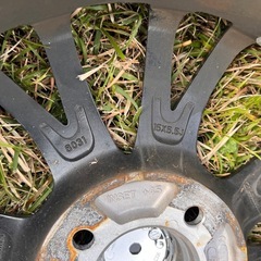 アルミ付きタイヤの画像