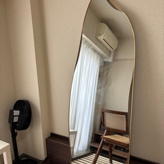 韓国インテリア ウェーブ全身ミラーの画像