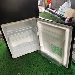 2021年製　株式会社オーヤマ　ノンフロン冷凍冷蔵庫　87L  PRC-B092D-B  RZの画像