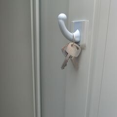 【中古美品】一人用ロッカー カギ有　　の画像