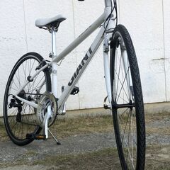 GIANT ESCAPE R3 3X8 24段変速 700Cアルミフレームの画像