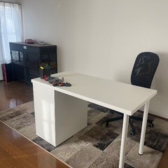 デスク　組み立て済み　未使用の画像