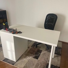 デスク　組み立て済み　未使用の画像