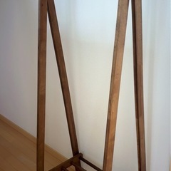 ハンガーラック　ダークブラウン
の画像