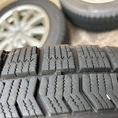 205/60R16スタッドレスタイヤホイール付き4本の画像