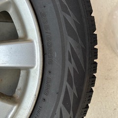205/60R16スタッドレスタイヤホイール付き4本の画像