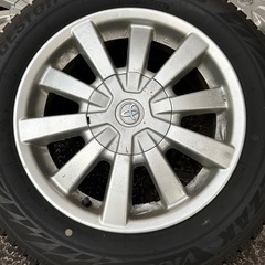 205/60R16スタッドレスタイヤホイール付き4本の画像