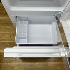 2ドア冷蔵庫 AQR-14E2（W）　2024年製の画像