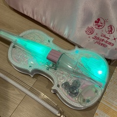 ディズニーバイオリンDXホワイトの画像