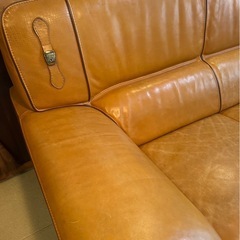ヴィンテージソファ　3人掛け本革ソファ③の画像