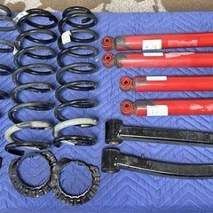 ジープJEEPラングラールビコンJL36L 純正フェンダーライト　フェンダー内張、サス一式、の画像