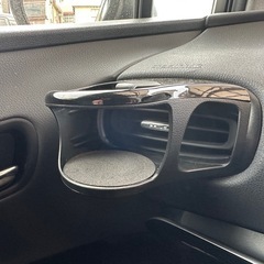 50プリウスドリンクホルダーの画像