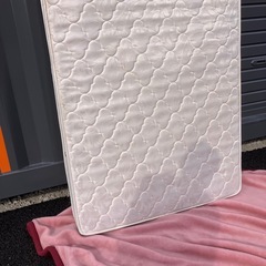 早い者勝ち　キレイなシングルサイズマットレスの画像