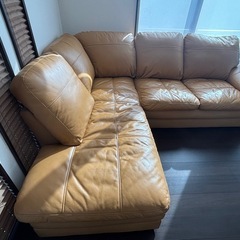 ニトリ本革キャメルカウチソファーの画像