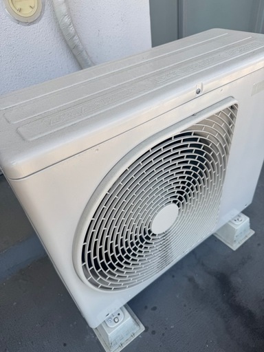 東芝エアコン　RAS -J221M W 2022年製