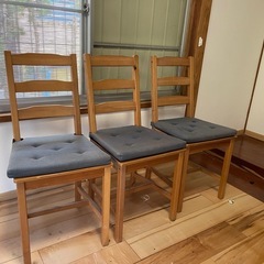 【値下げ！】 4人掛けダイニングテーブルの画像