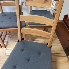 【値下げ！】 4人掛けダイニングテーブルの画像