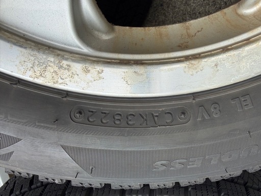 軽自動車 スタッドレスタイヤ ブリヂストンVRX2 155/65R14 ホイール付き！