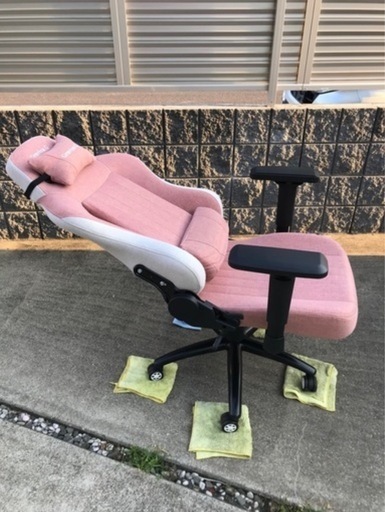 Gravina G ゲーミングチェア　コーラルピンク