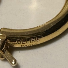 セリーヌ　ピアスの画像