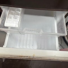 冷蔵庫　Panasonic/パナソニック　NR-B177W 2015年の画像