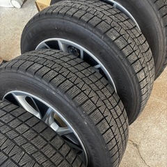 17インチ　スタッドレスタイヤの画像